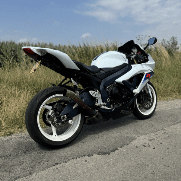 Win This Suzuki GSX-R 600 + Cash Instant Wins - Image 5