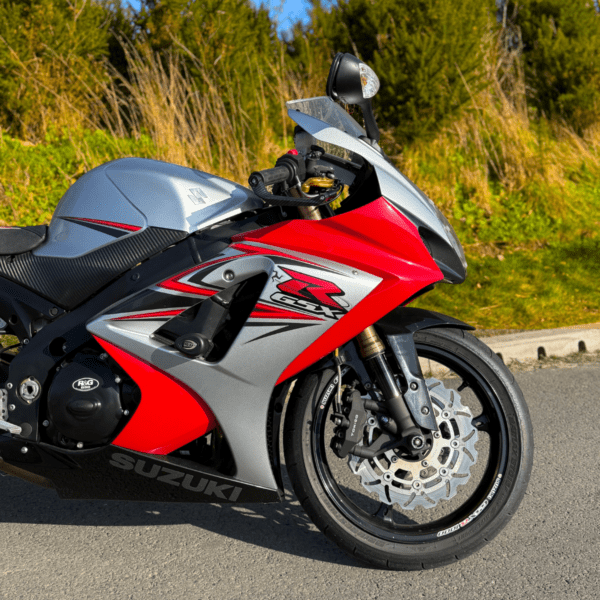 Win This *Isle of Man Edition* Suzuki GSXR 1000 K7 + INSTANT WINS - Image 13