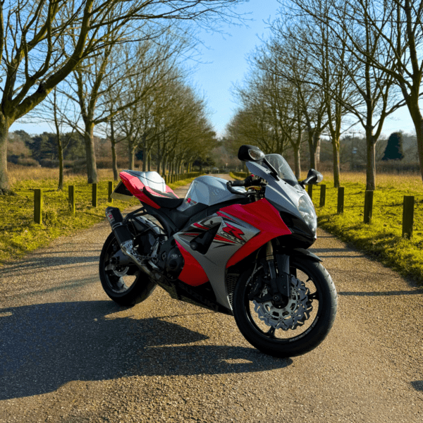 Win This *Isle of Man Edition* Suzuki GSXR 1000 K7 + INSTANT WINS - Image 2