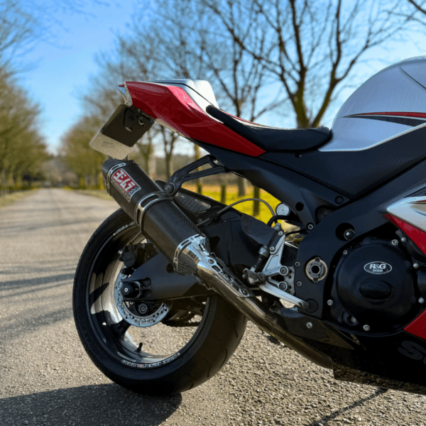 Win This *Isle of Man Edition* Suzuki GSXR 1000 K7 + INSTANT WINS - Image 6