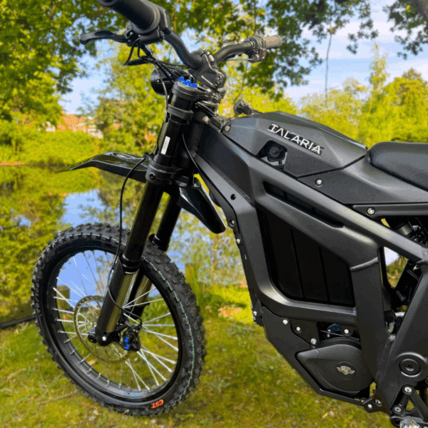 Win This Brand New 2025 Talaria Sting R - Stealth Edition! *FREE UK WIDE DELIVERY* - Image 5