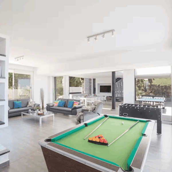 Win 7 Nights for up to 10 People - Luxury Villa in Cyprus + £2k Spending Money! - Image 9